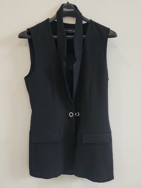 Zara Woman Black Sleeveless Blazer Vest with Silver Ring Detail